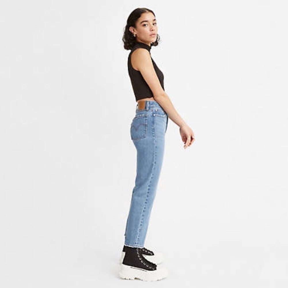 NWT Levi’s Wedgie Straight Leg High Waisted Denim Cropped Short Stretch Size 29 - Picture 6 of 14
